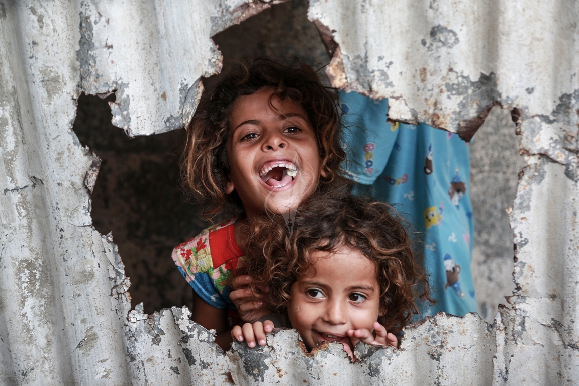 صور اطفال فقراء , صور الاطفال الفقراء في الشوارع عتاب وزعل